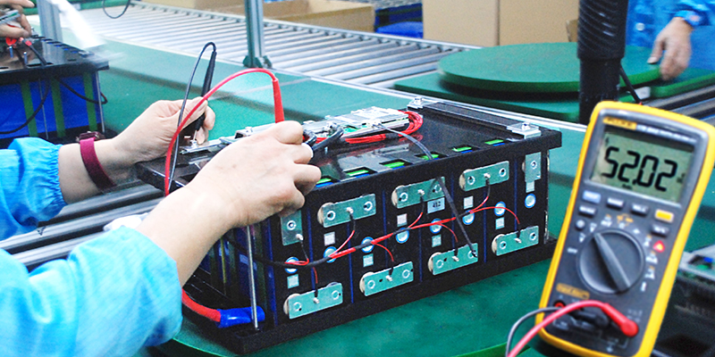 lifepo4 battery storage voltage