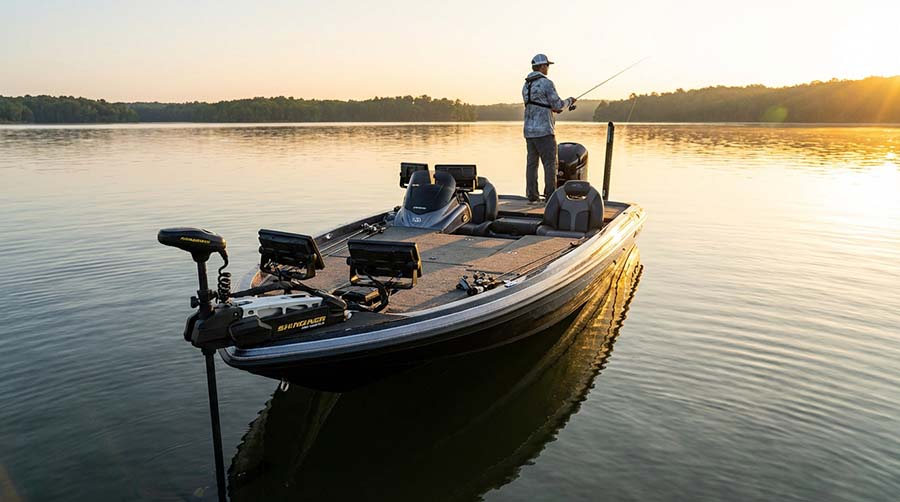 Four Common Types of Batteries: Flooded Lead-Acid, AGM, Gel, and LiFePO4 Battery